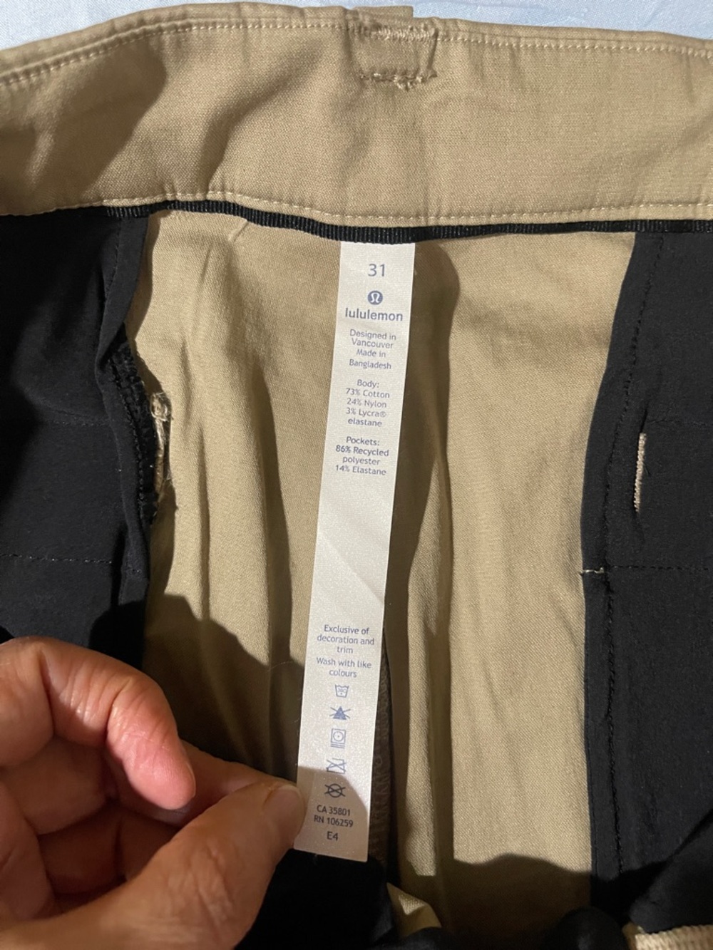 NWOT lululemon athletica Men's Flat-Front Chino Shorts in Khaki Size 31 - Picture 10 of 12